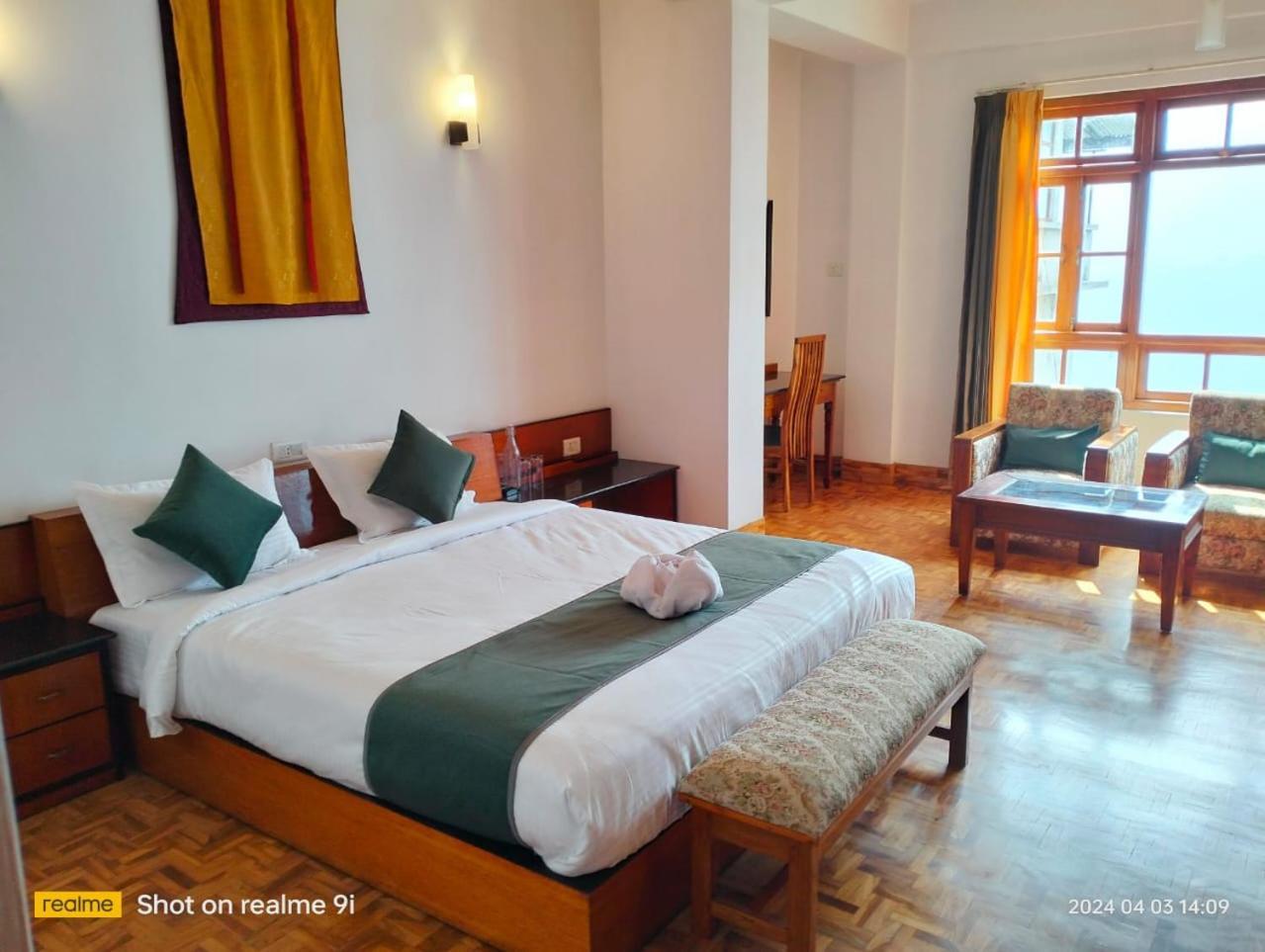 Tashi Palace Hotell Gangtok Exteriör bild